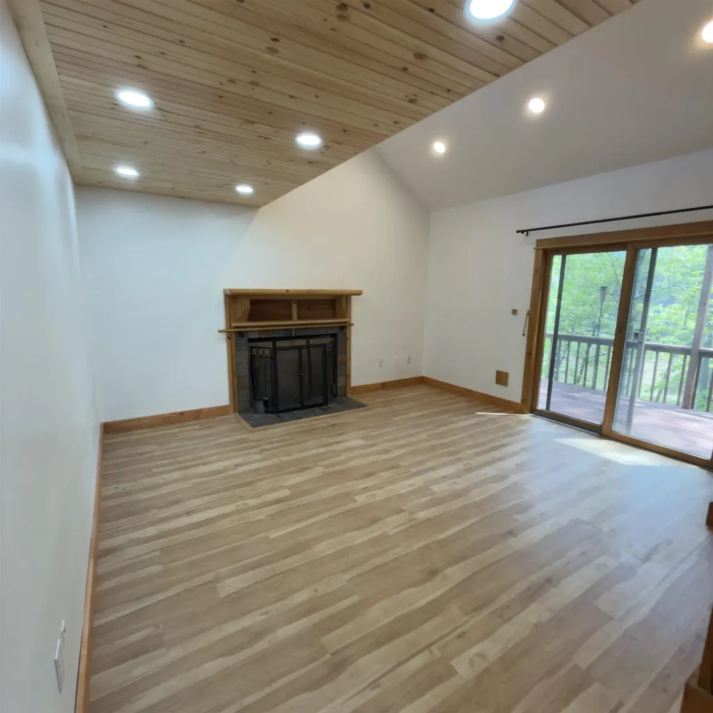 44 Coburn Woods Drive Nashua NH 03063