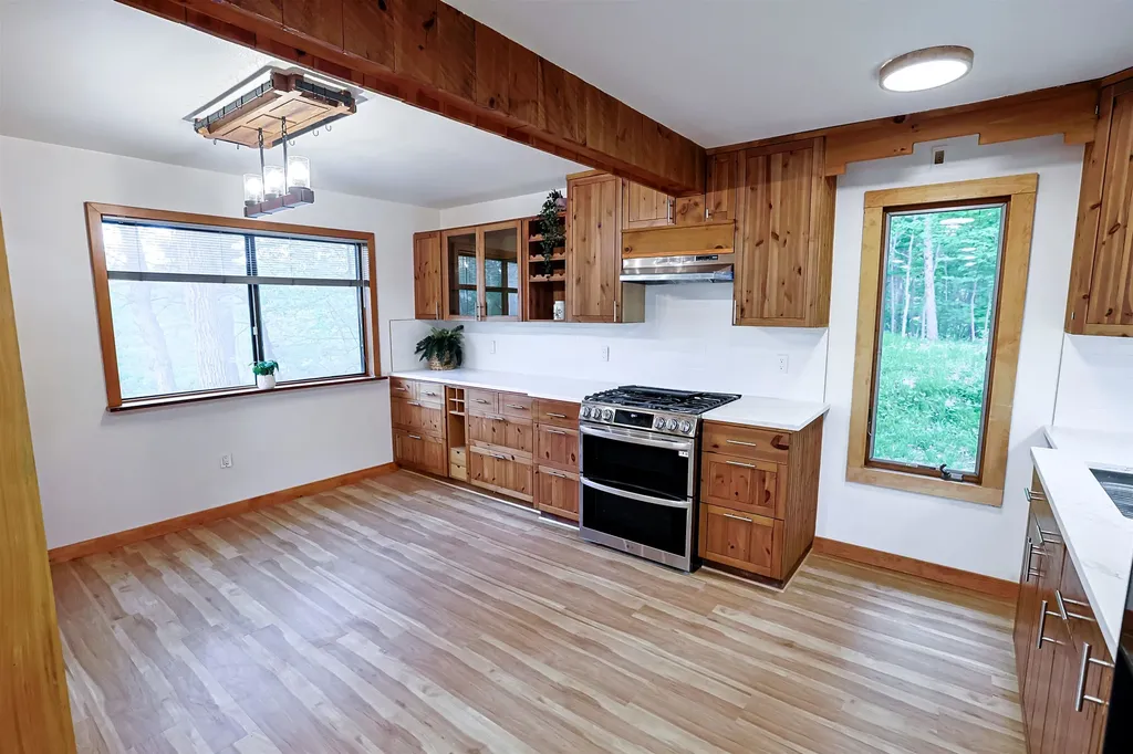 44 Coburn Woods Drive Nashua NH 03063