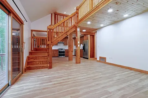 44 Coburn Woods Drive Nashua NH 03063