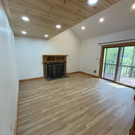 44 Coburn Woods Drive Nashua NH 03063