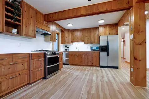 44 Coburn Woods Drive Nashua NH 03063