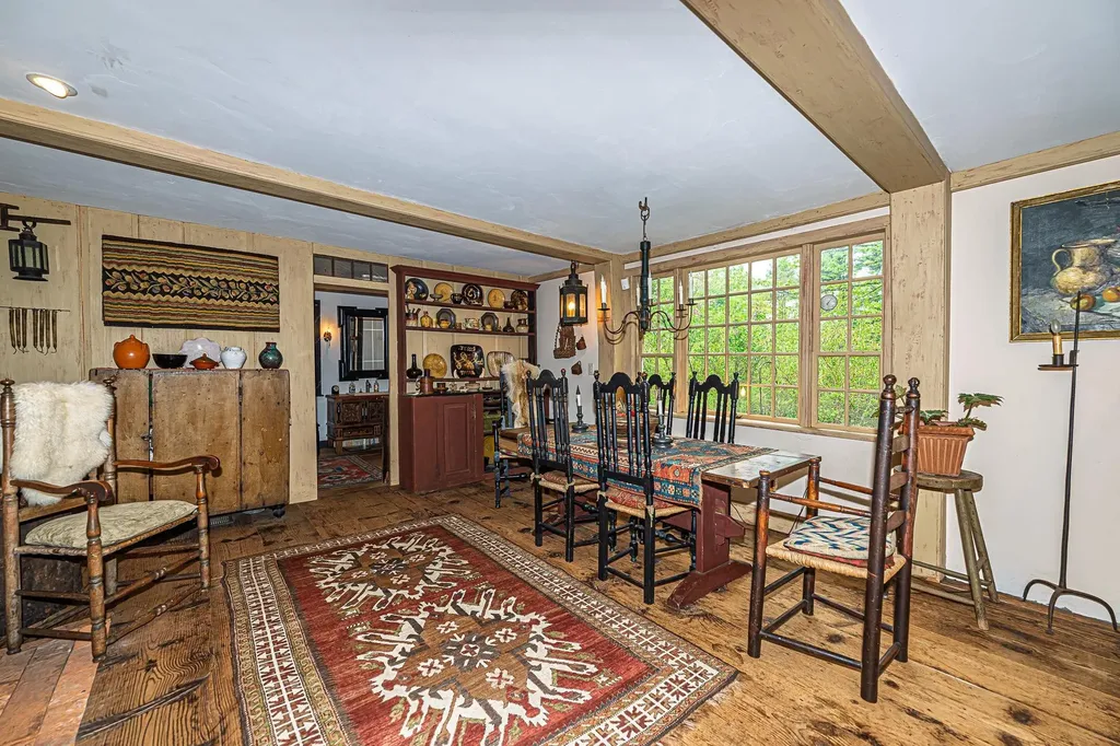 31 Long Hill Road Raymond NH 03077