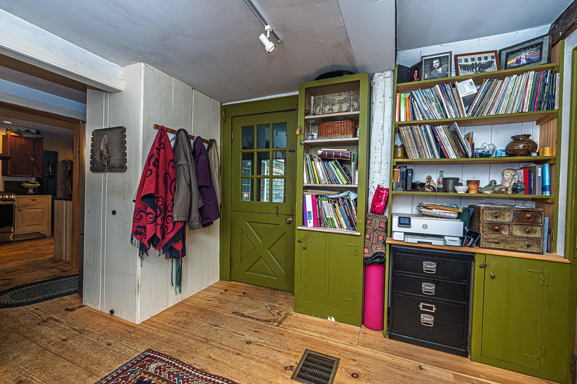 31 Long Hill Road Raymond NH 03077