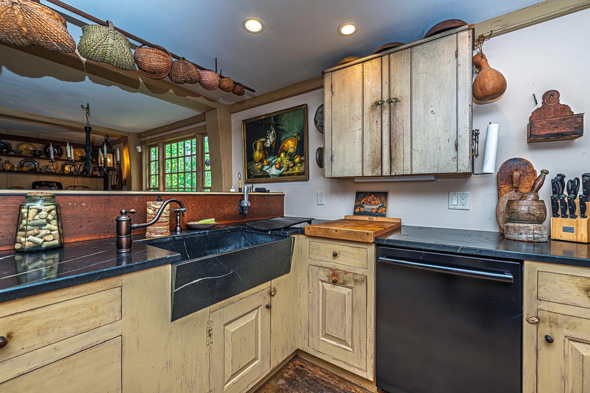 31 Long Hill Road Raymond NH 03077