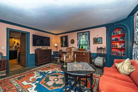 31 Long Hill Road Raymond NH 03077
