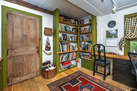 31 Long Hill Road Raymond NH 03077