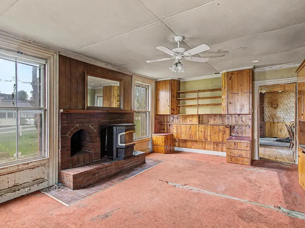 28 West Street Bristol VT 05443