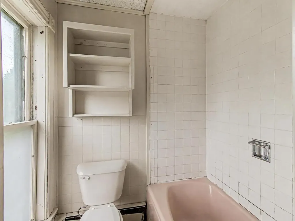 28 West Street Bristol VT 05443