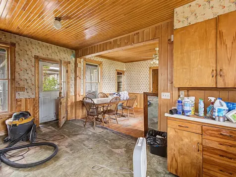 28 West Street Bristol VT 05443