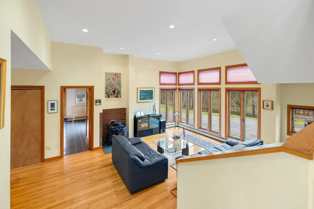 8 Laramie Road Hanover NH 03750