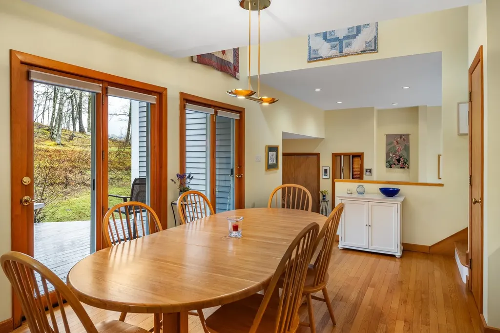 8 Laramie Road Hanover NH 03750
