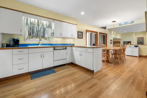 8 Laramie Road Hanover NH 03750