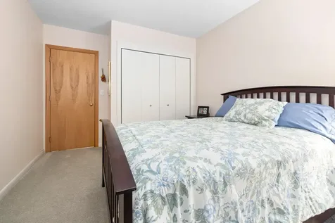 8 Laramie Road Hanover NH 03750