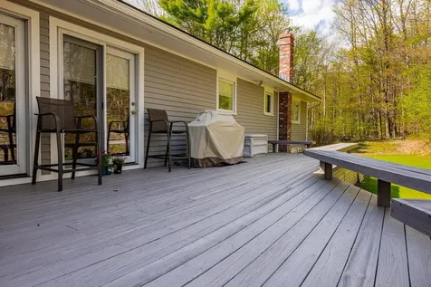 8 Laramie Road Hanover NH 03750