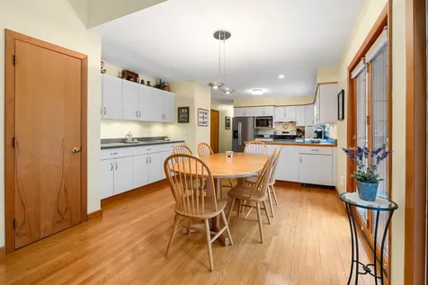 8 Laramie Road Hanover NH 03750