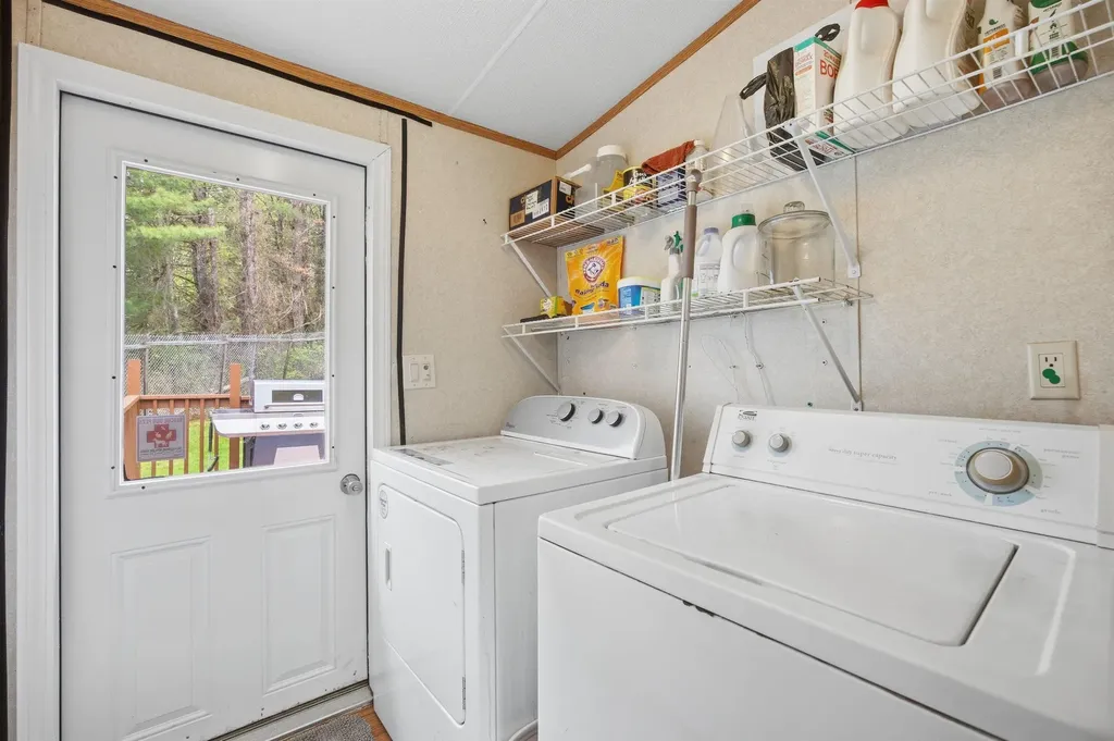 215 Leavitt Road Pittsfield NH 03263