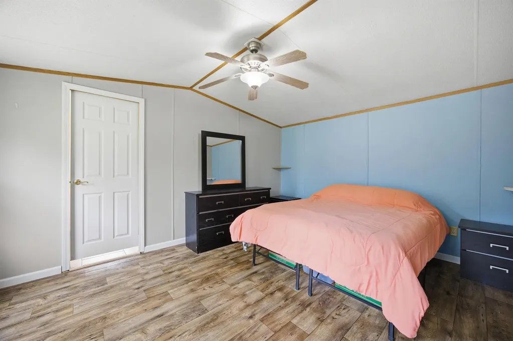 215 Leavitt Road Pittsfield NH 03263
