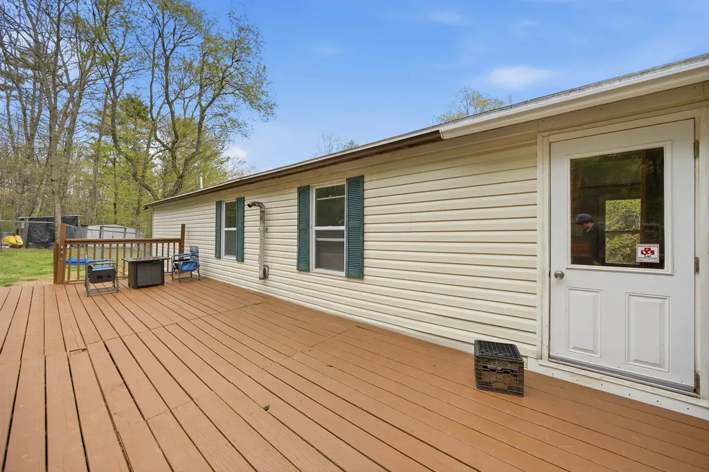 215 Leavitt Road Pittsfield NH 03263