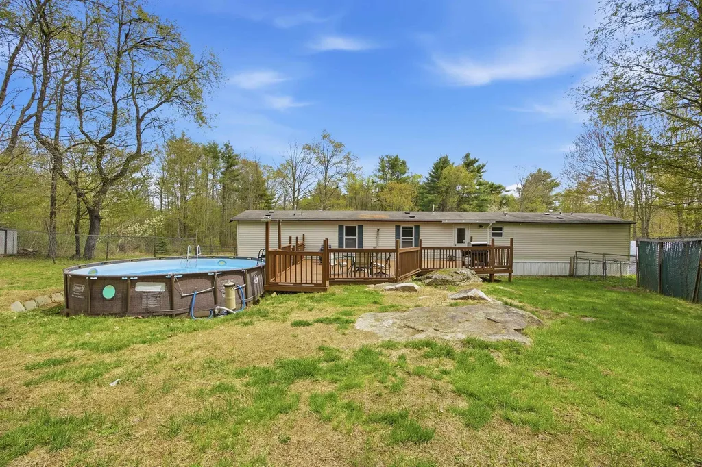 215 Leavitt Road Pittsfield NH 03263