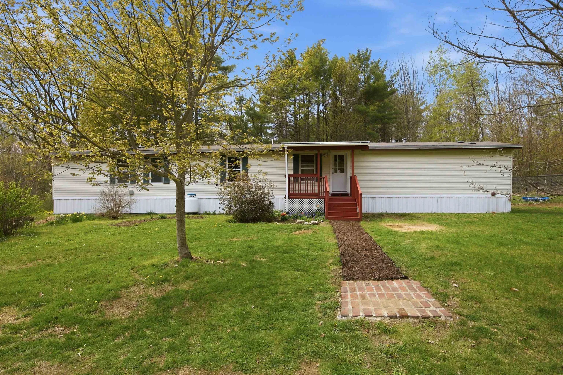 215 Leavitt Road Pittsfield NH 03263