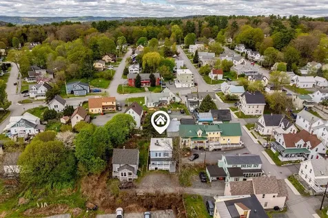 6 1/2 Bennett Court Lebanon NH 03766