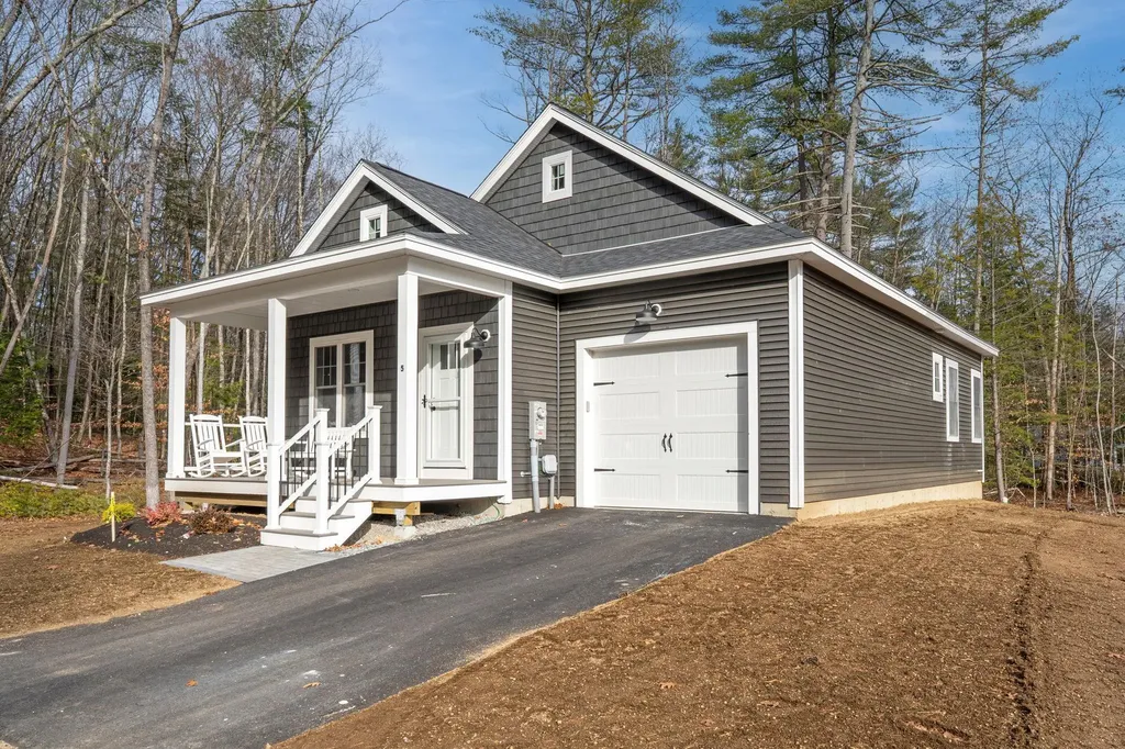 1 Renee Drive Amherst NH 03031