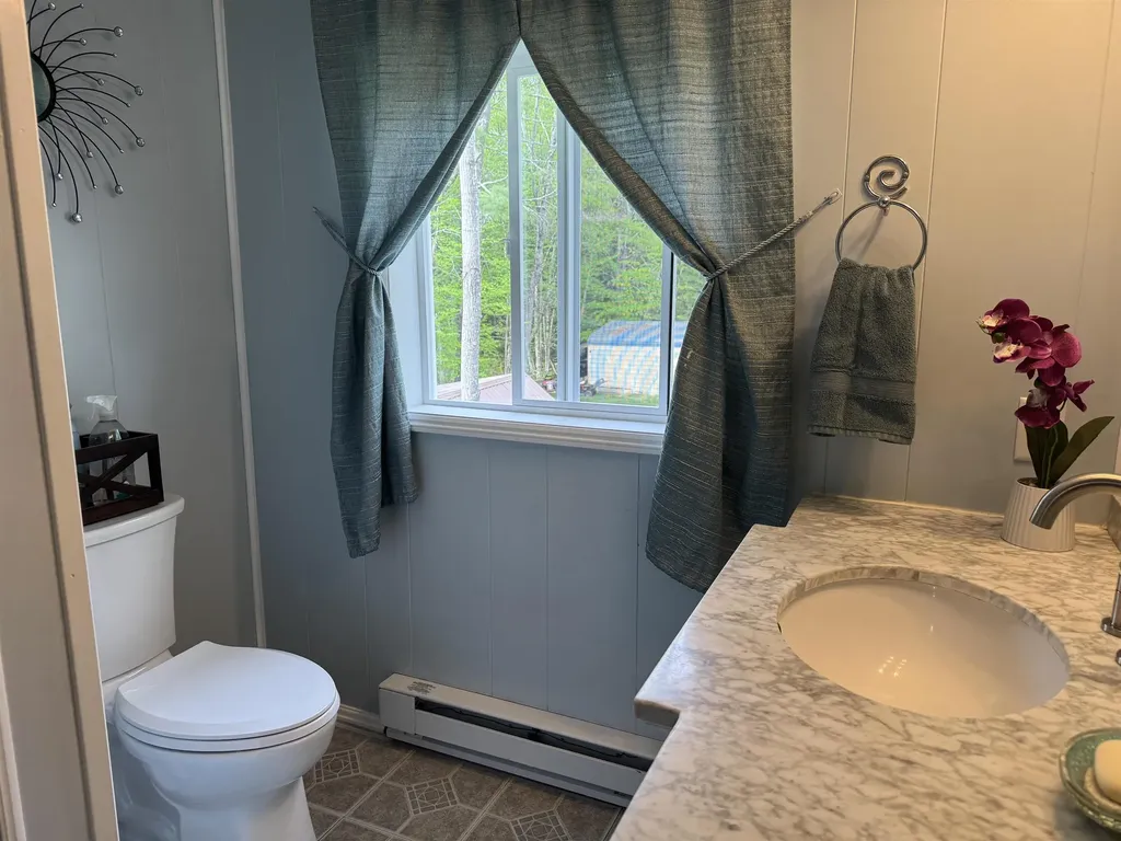 76 Sunrise Drive Moultonborough NH 03254