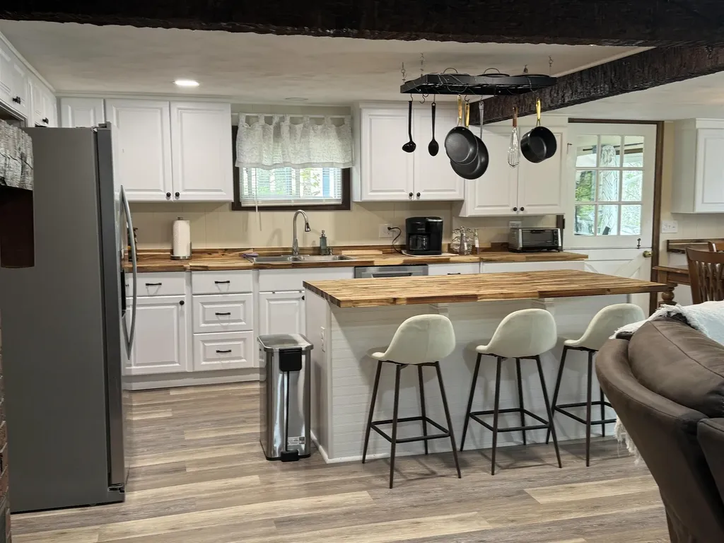 76 Sunrise Drive Moultonborough NH 03254