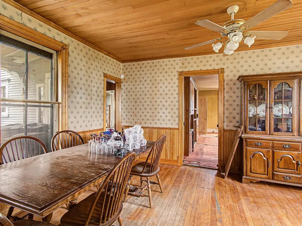 28 West Street Bristol VT 05443
