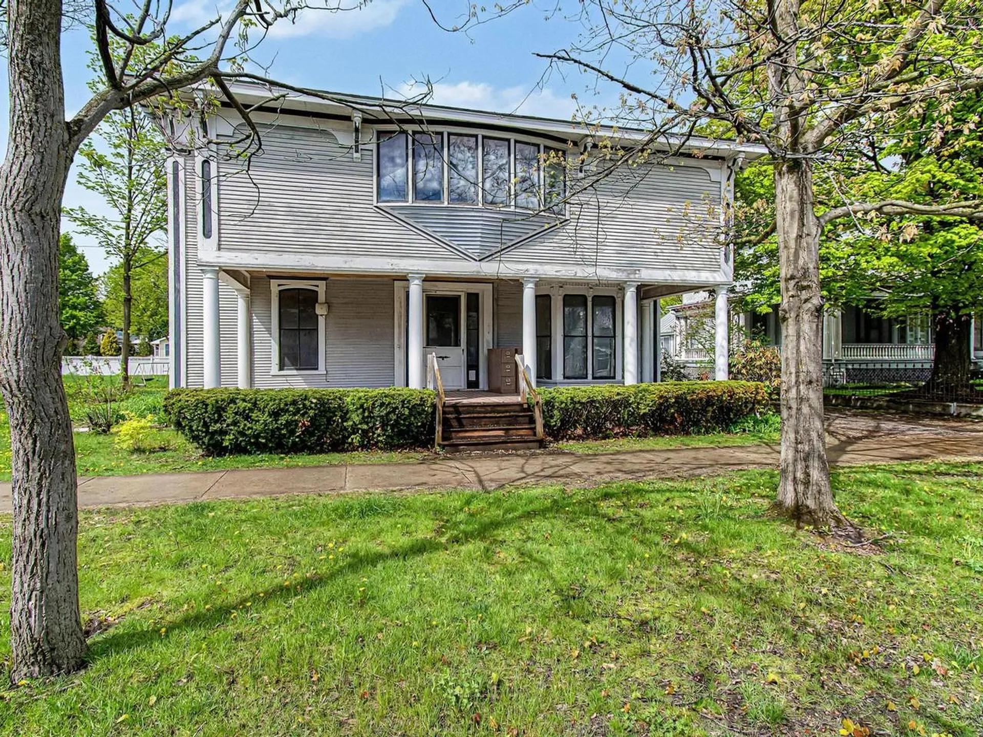 28 West Street Bristol VT 05443
