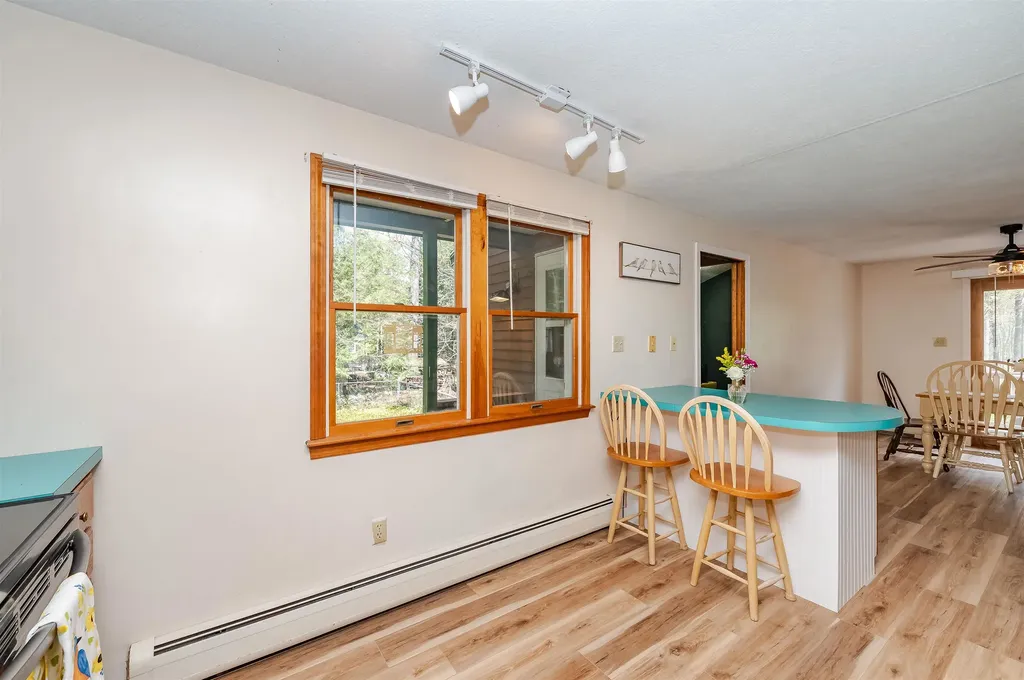 21 Elaine Road Middleton NH 03887