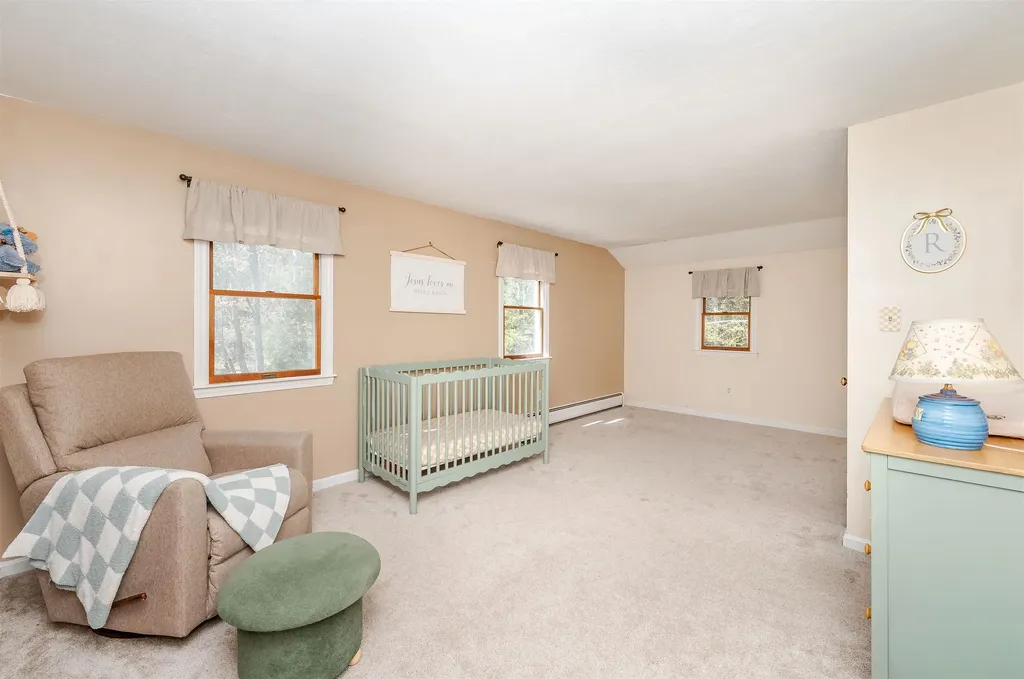 21 Elaine Road Middleton NH 03887