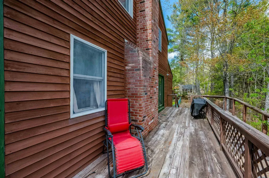 21 Elaine Road Middleton NH 03887