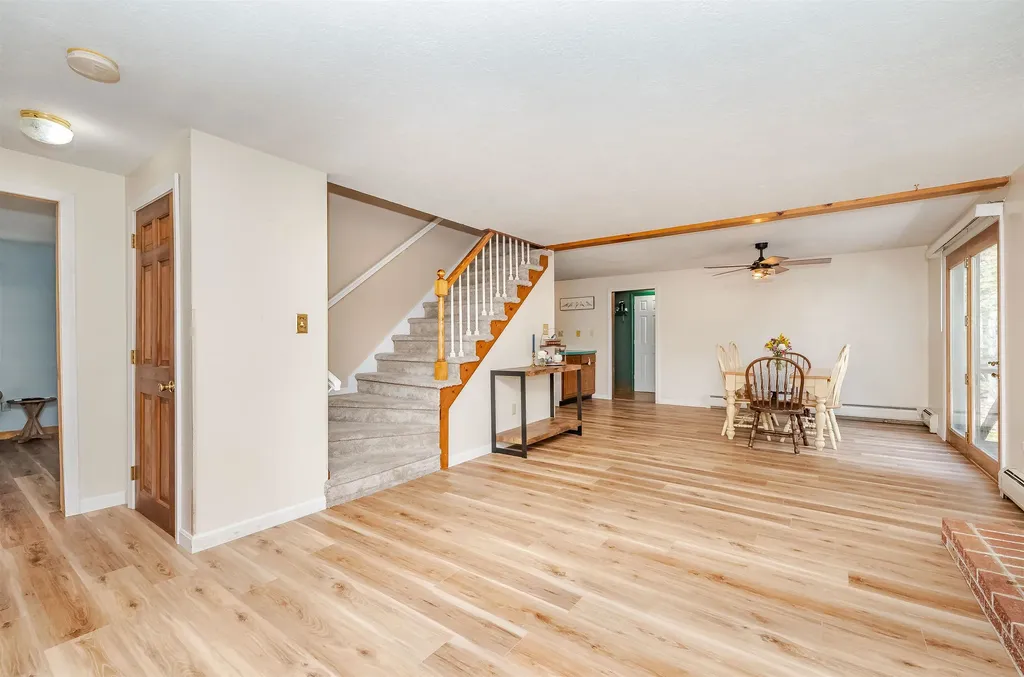 21 Elaine Road Middleton NH 03887