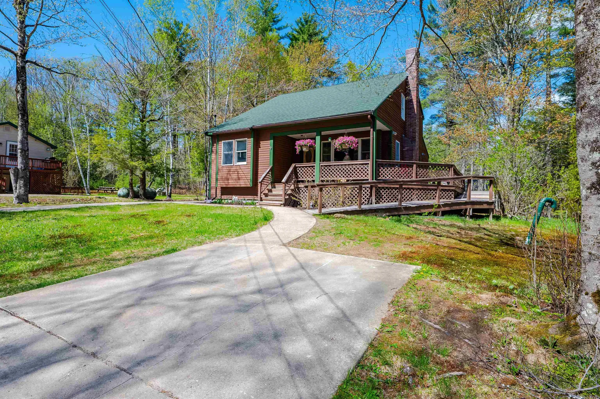 21 Elaine Road Middleton NH 03887