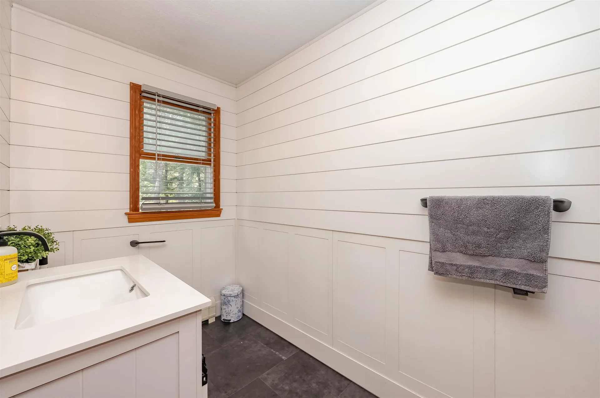 21 Elaine Road Middleton NH 03887