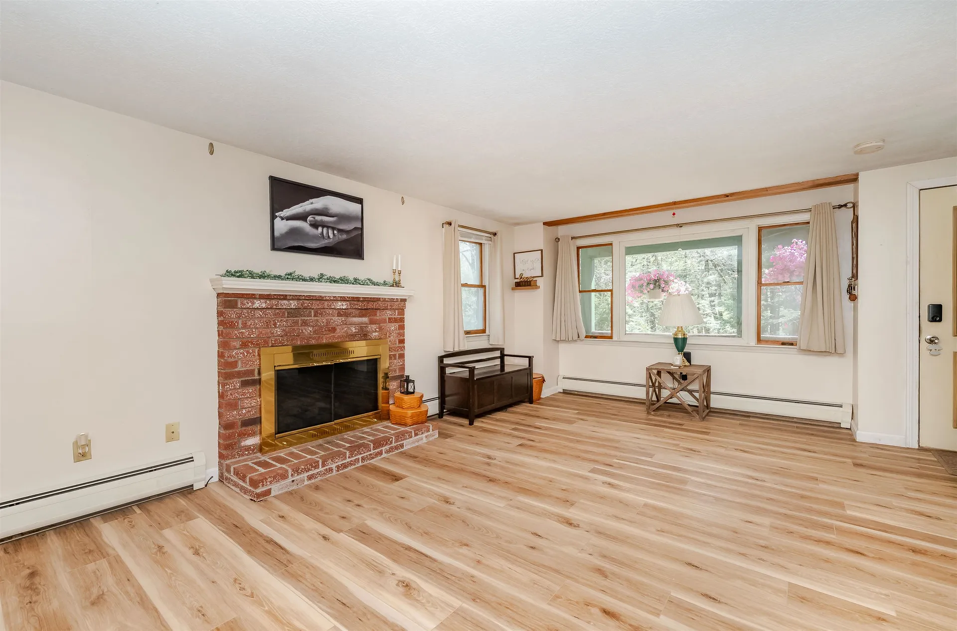 21 Elaine Road Middleton NH 03887