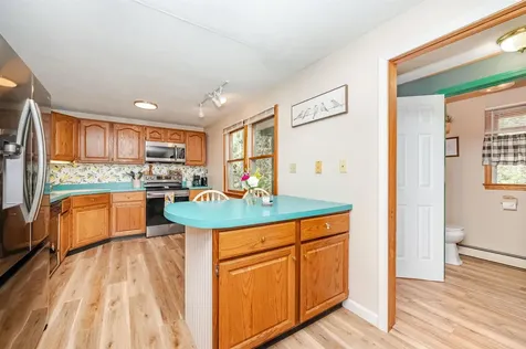 21 Elaine Road Middleton NH 03887