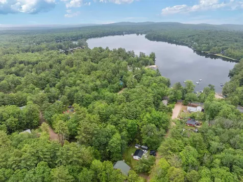21 Elaine Road Middleton NH 03887