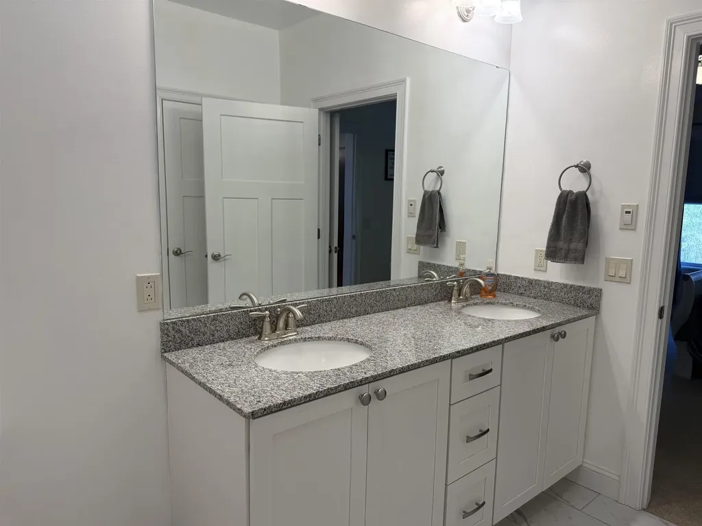 148 Chase Court Essex VT 05452