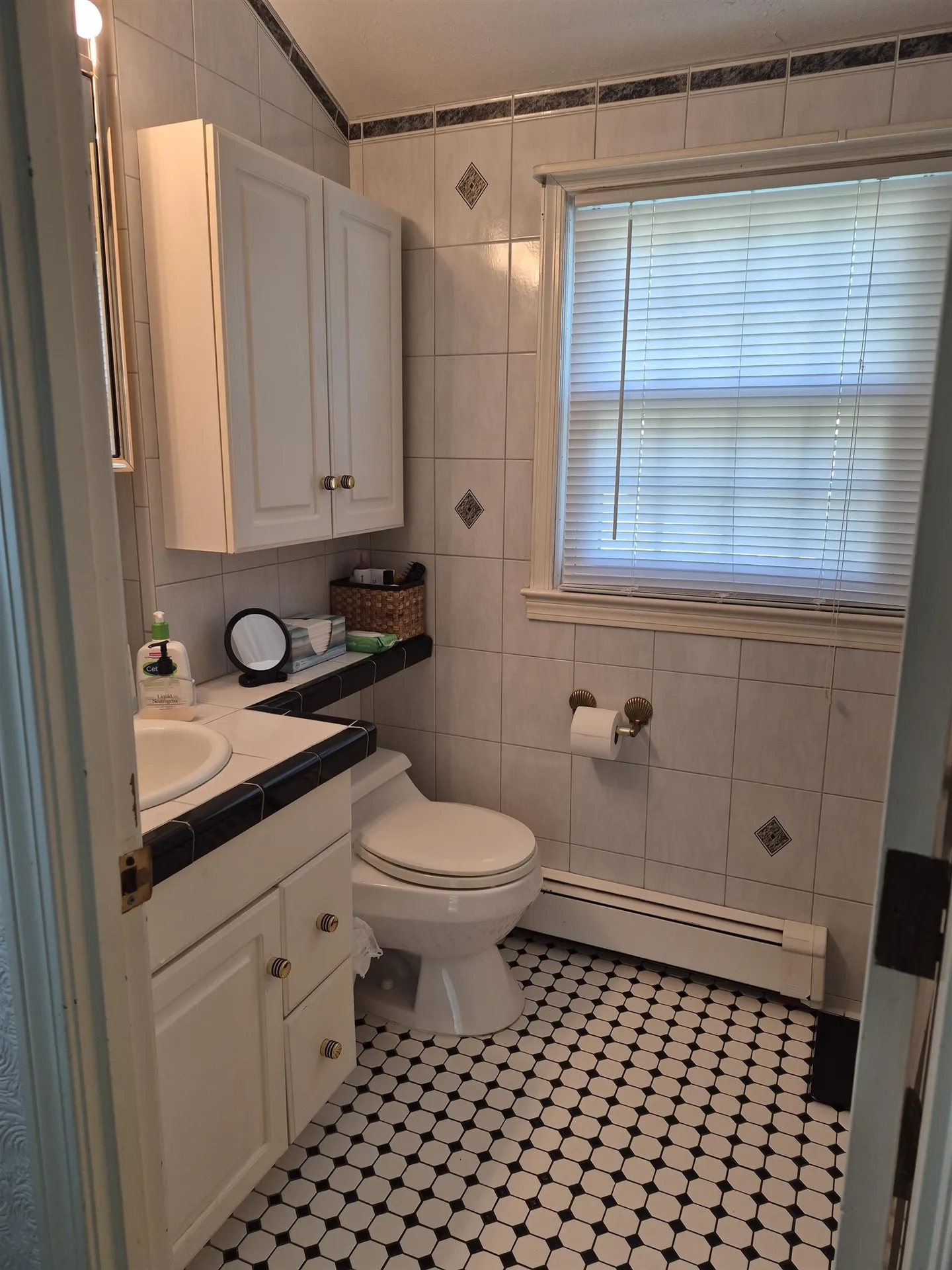 20 Shelburne Road Nashua NH 03063
