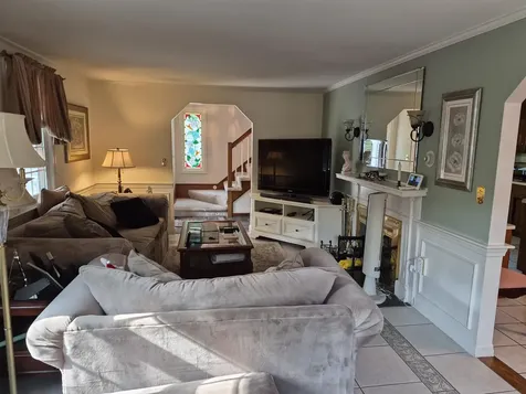 20 Shelburne Road Nashua NH 03063