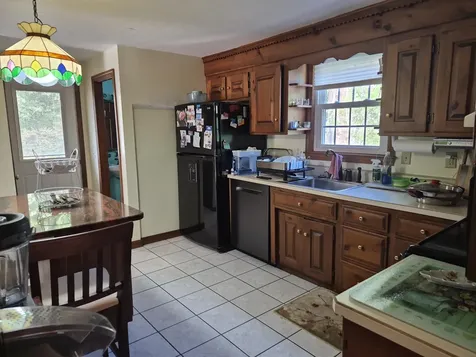 20 Shelburne Road Nashua NH 03063