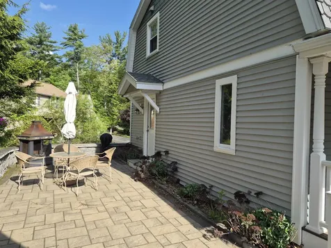 20 Shelburne Road Nashua NH 03063