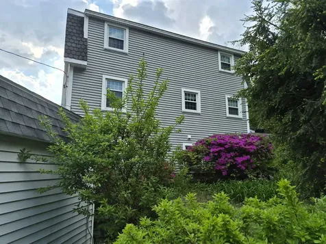 20 Shelburne Road Nashua NH 03063
