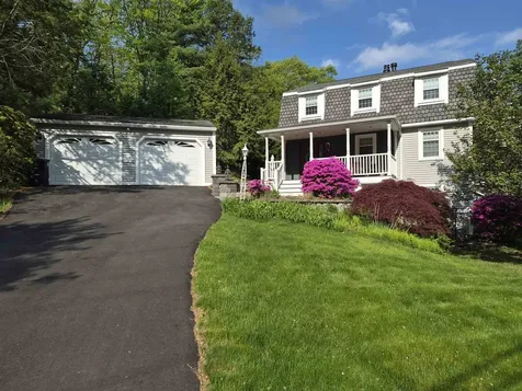 20 Shelburne Road Nashua NH 03063