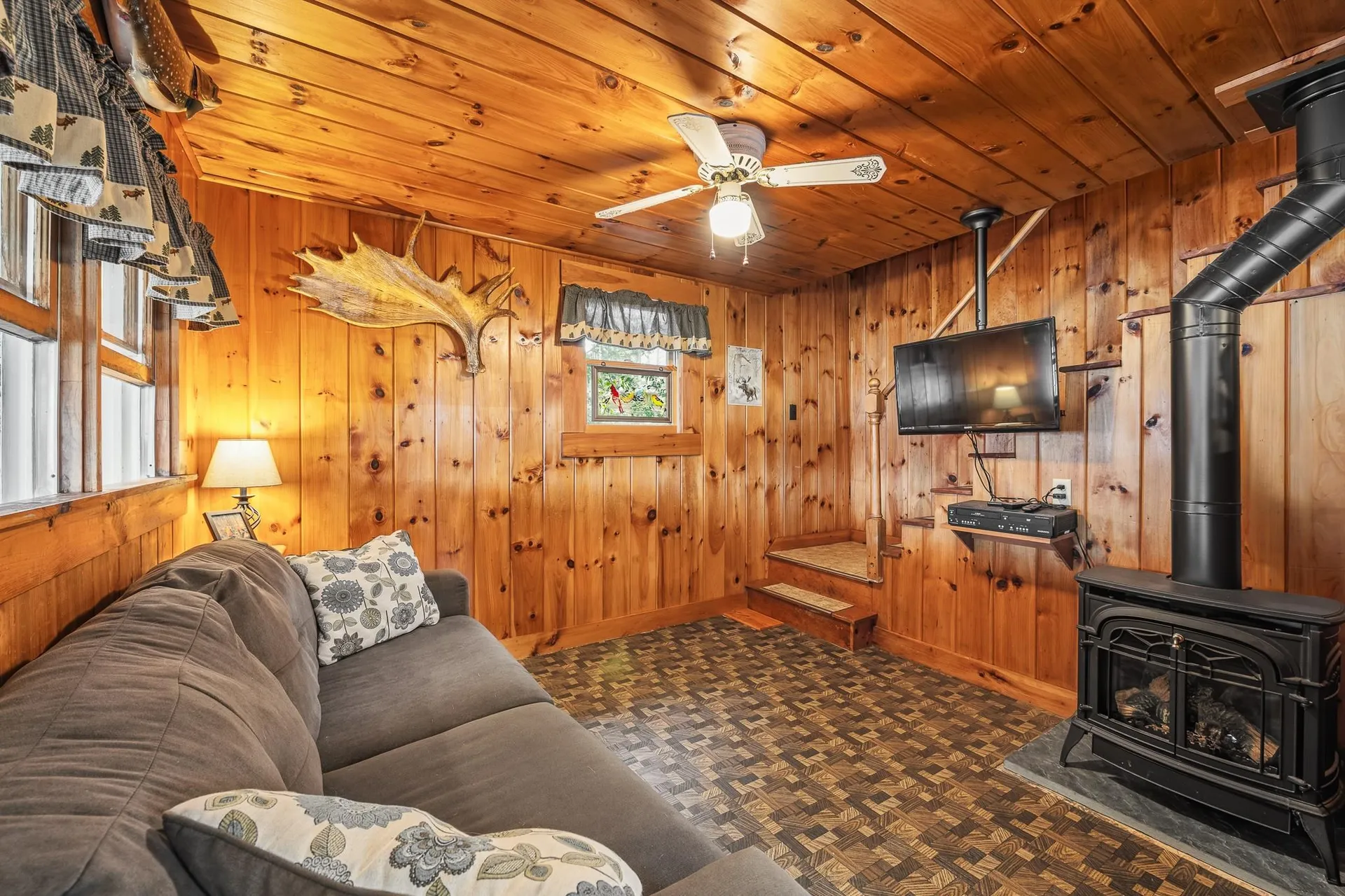 211 Beach Road Pittsburg NH 03592