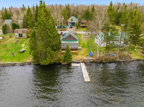 211 Beach Road Pittsburg NH 03592