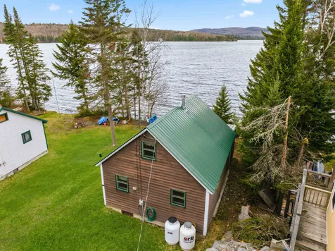 211 Beach Road Pittsburg NH 03592
