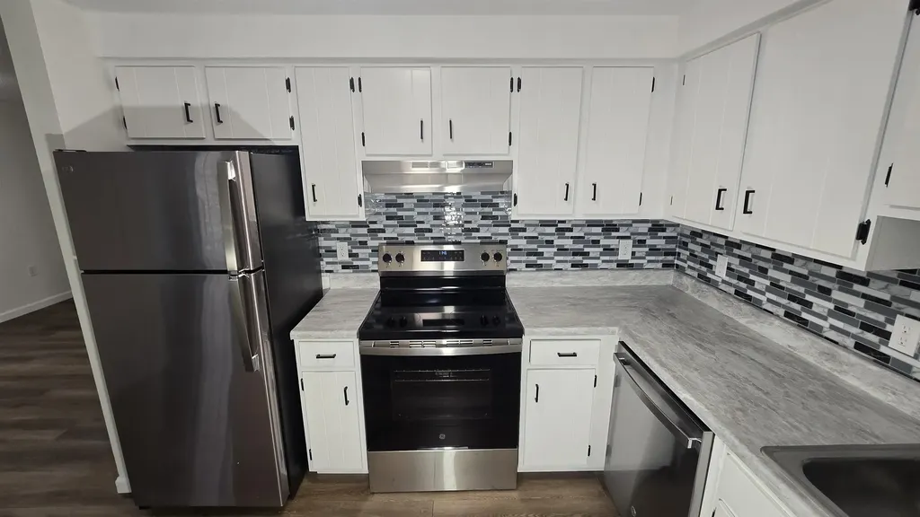 85 E Ridge Road Merrimack NH 03054